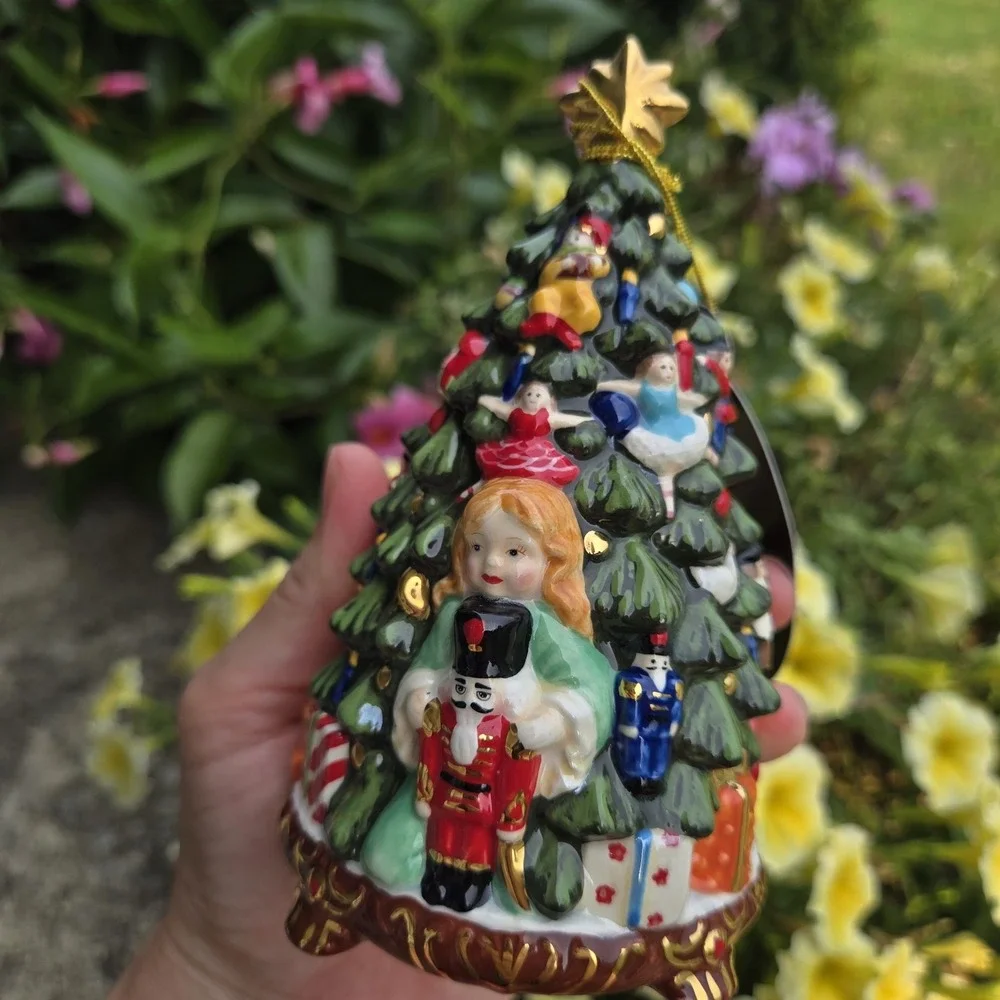 CHRISTOPHER RADKO Nutcracker Suite Collection SALT & PEPPER SET